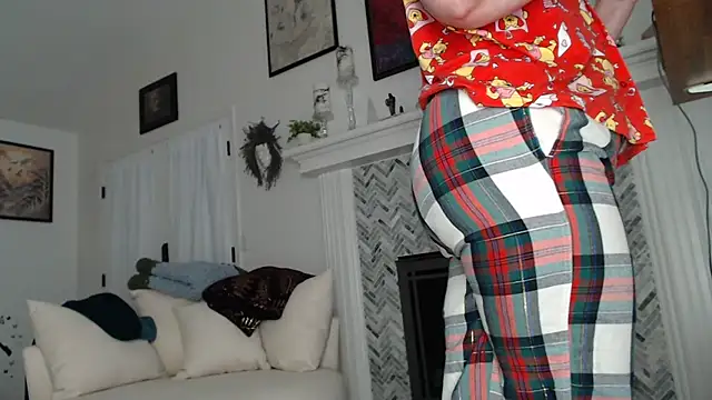 Snapshot of AuroraWillows chatting on November 10, 2025, 12:26 pm AuroraWillows online show from November 10, 2025, 12:26 pm