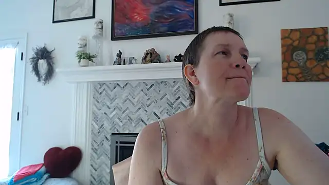 AuroraWillows online show from May 9, 2026, 4:34 pm