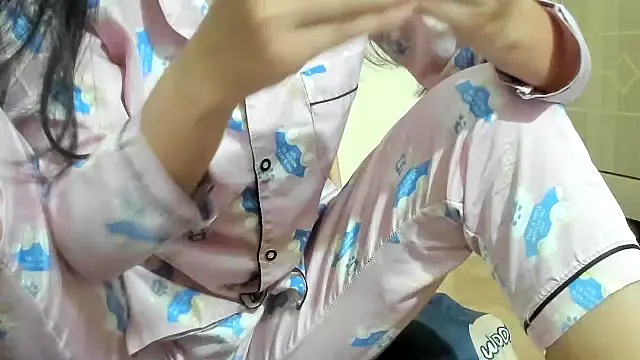 Snapshot of Beauty_Asian_Tina chatting on February 27, 2025, 6:50 am Beauty Asian Tina online show from February 27, 2025, 6:50 am