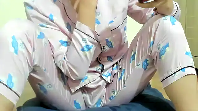 Snapshot of Beauty_Asian_Tina chatting on February 28, 2025, 3:59 am Beauty Asian Tina online show from February 28, 2025, 3:59 am