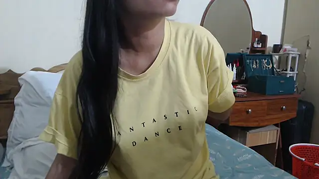 Snapshot of Beauty_Asian_Tina chatting on October 4, 2025, 8:29 pm Beauty Asian Tina online show from October 4, 2025, 8:29 pm
