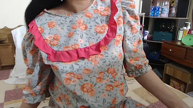 Snapshot of Beauty_Asian_Tina chatting on February 2, 2026, 12:37 pm Beauty Asian Tina online show from February 2, 2026, 12:37 pm