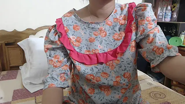 Snapshot of Beauty_Asian_Tina chatting on February 3, 2026, 12:53 am Beauty Asian Tina online show from February 3, 2026, 12:53 am