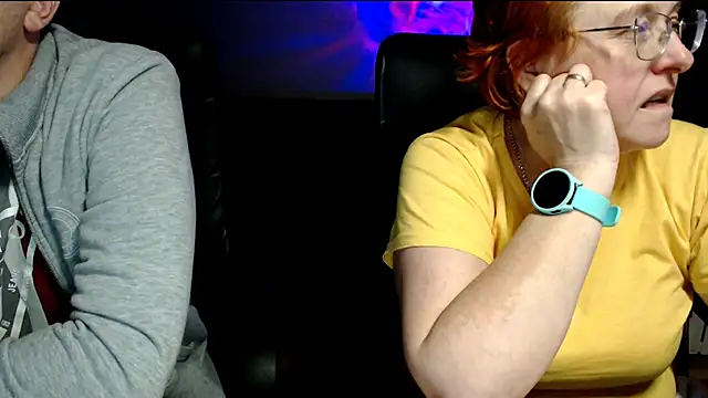 Snapshot of JoannaAndNeighbour chatting on November 20, 2025, 7:57 pm JoannaAndNeighbour online show from November 20, 2025, 7:57 pm