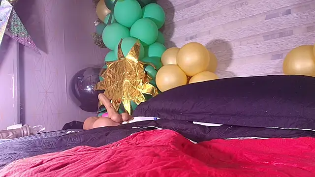 zzoe  online show from March 22, 2025, 6:00 am