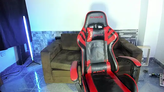 Snapshot of davinalhot chatting on April 9, 2026, 7:36 am davinalhot online show from April 9, 2026, 7:36 am