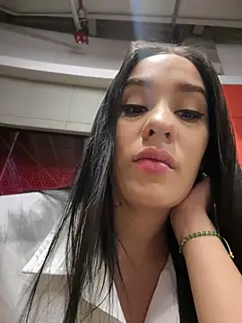Snapshot of __IRIS__ chatting on April 21, 2026, 2:34 pm IRIS online show from April 21, 2026, 2:34 pm