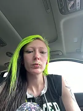 alicewonder09 online show from March 25, 2026, 4:35 pm