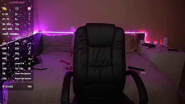 Snapshot of AmandaFiree chatting on March 19, 2025, 10:33 am AmandaFiree online show from March 19, 2025, 10:33 am