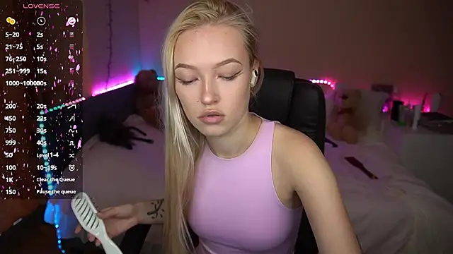 Snapshot of AmandaFiree chatting on October 11, 2025, 6:34 am AmandaFiree online show from October 11, 2025, 6:34 am