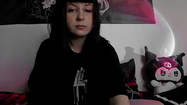 t0riayun0 online show from January 12, 2025, 2:03 am