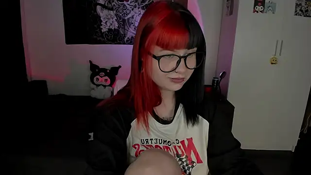 t0riayun0 online show from March 20, 2025, 10:29 pm