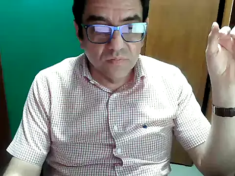 FernandoReuterG online show from October 20, 2025, 1:28 am