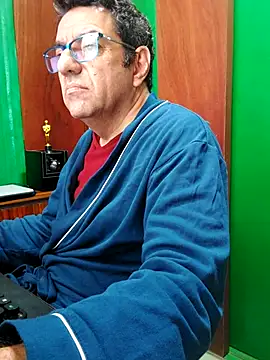 FernandoReuterG online show from October 20, 2025, 1:55 pm
