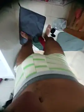 Snapshot of lilou_ chatting on February 4, 2026, 5:41 pm lilou online show from February 4, 2026, 5:41 pm