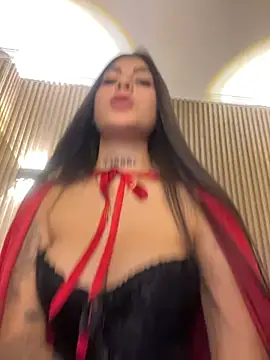 Sarasanders 4 online show from October 29, 2025, 2:03 am