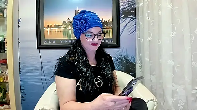 Snapshot of Mature4you44 chatting on February 11, 2025, 8:48 am Mature4you44 online show from February 11, 2025, 8:48 am