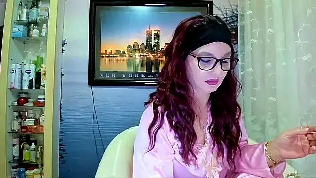 Snapshot of Mature4you44 chatting on February 23, 2025, 7:44 am Mature4you44 online show from February 23, 2025, 7:44 am