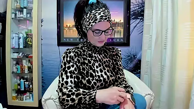 Snapshot of Mature4you44 chatting on March 23, 2025, 8:59 am Mature4you44 online show from March 23, 2025, 8:59 am