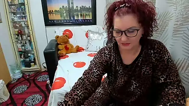 Snapshot of Mature4you44 chatting on April 8, 2026, 8:47 am Mature4you44 online show from April 8, 2026, 8:47 am