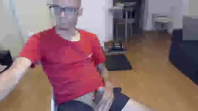 guachin hunk online show from November 17, 2025, 3:12 am