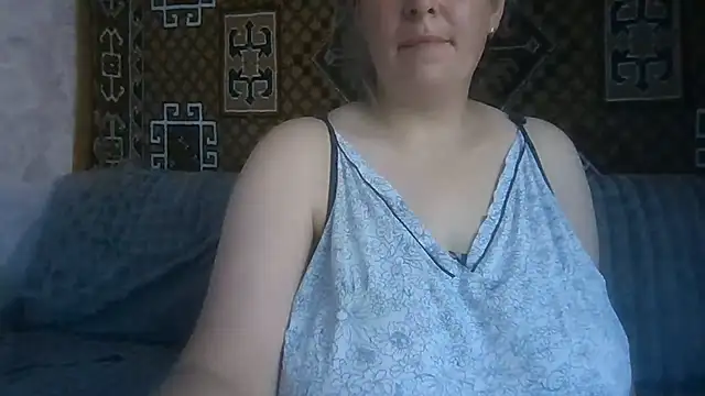 Snapshot of Diana_Britt chatting on July 2, 2026, 3:23 am Diana Britt online show from July 2, 2026, 3:23 am