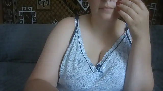 Snapshot of Diana_Britt chatting on July 4, 2026, 12:11 pm Diana Britt online show from July 4, 2026, 12:11 pm
