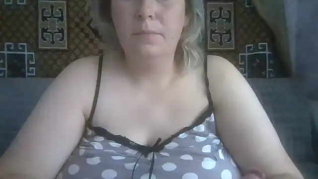 Snapshot of Diana_Britt chatting on July 13, 2026, 4:26 am Diana Britt online show from July 13, 2026, 4:26 am