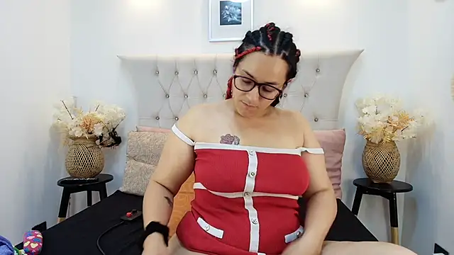 MIchelMomet online show from February 18, 2025, 4:15 am