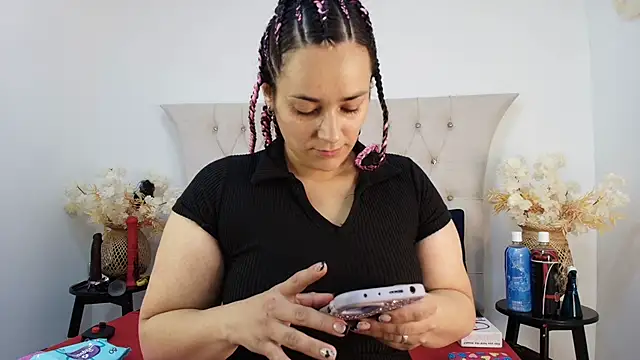 MIchelMomet online show from March 22, 2025, 1:08 pm