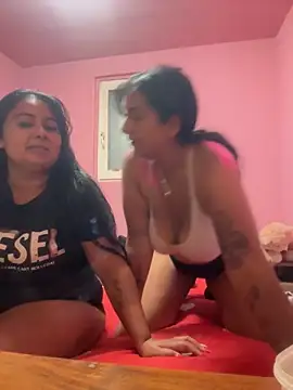 Snapshot of Madsion23 chatting on September 19, 2025, 6:19 pm Madsion23 online show from September 19, 2025, 6:19 pm