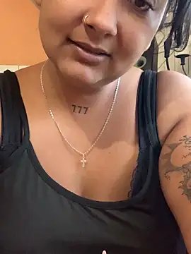 Snapshot of Madsion23 chatting on October 6, 2025, 6:44 am Madsion23 online show from October 6, 2025, 6:44 am