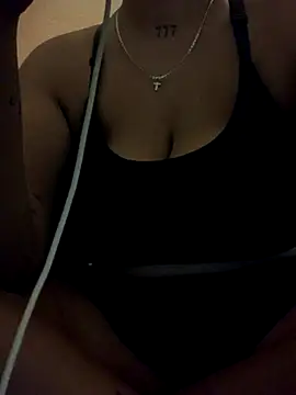 Snapshot of Madsion23 chatting on October 14, 2025, 9:15 pm Madsion23 online show from October 14, 2025, 9:15 pm