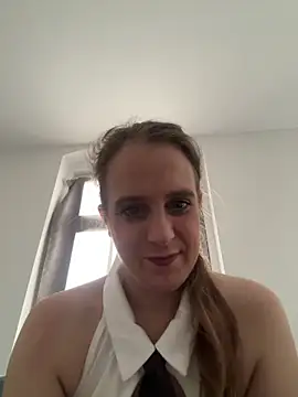 Snapshot of LadyChantale chatting on June 17, 2026, 5:54 am LadyChantale online show from June 17, 2026, 5:54 am