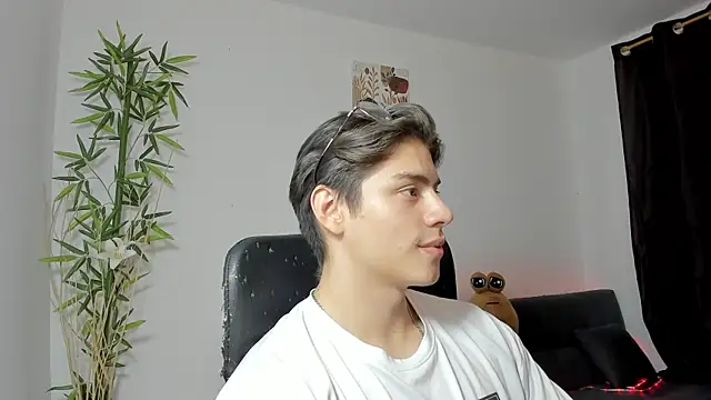 Giordano Russo online show from January 9, 2025, 2:22 am