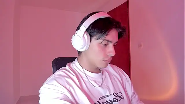 Giordano Russo online show from November 4, 2025, 8:41 pm