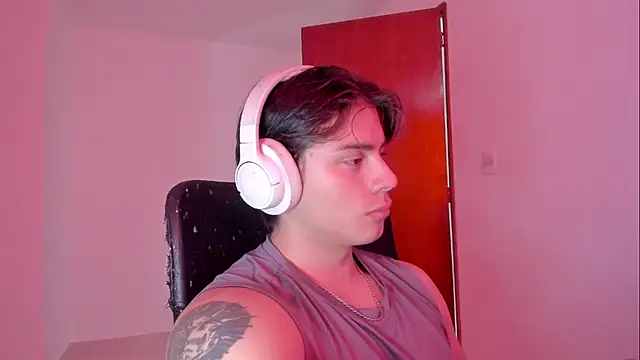 Giordano Russo online show from November 6, 2025, 8:54 pm