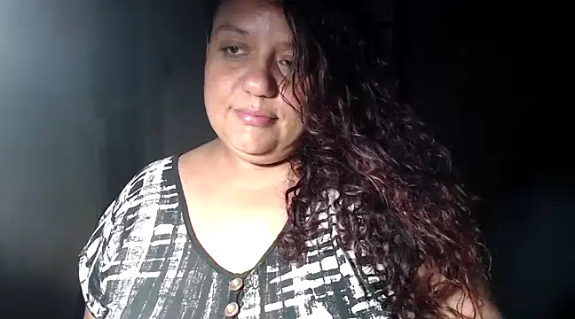 Snapshot of Lauren_baby chatting on February 22, 2025, 5:34 am Lauren baby online show from February 22, 2025, 5:34 am