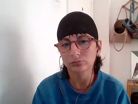 Snapshot of Ariana1995rs chatting on October 21, 2025, 5:46 pm Ariana1995rs online show from October 21, 2025, 5:46 pm