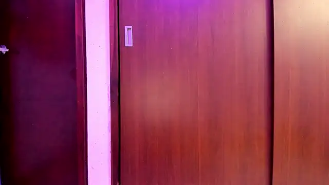  Lunnaa  online show from March 17, 2025, 1:24 am