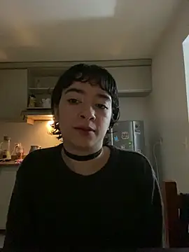 Snapshot of _Lunnaa_ chatting on May 2, 2026, 1:32 am Lunnaa online show from May 2, 2026, 1:32 am