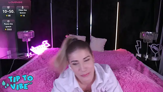 CassandraGood online show from January 11, 2025, 4:38 am