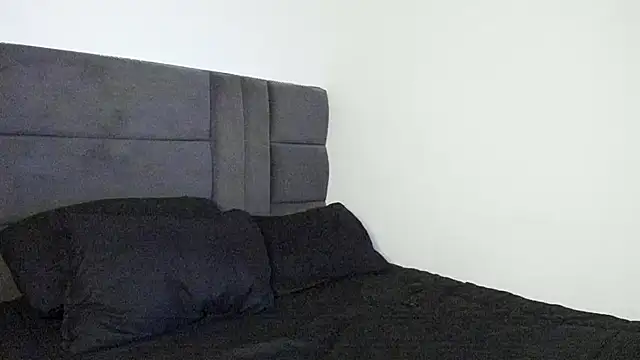 alejandro  2 online show from December 2, 2025, 6:25 pm