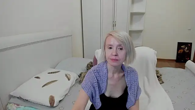 aminalive online show from December 2, 2025, 8:26 pm