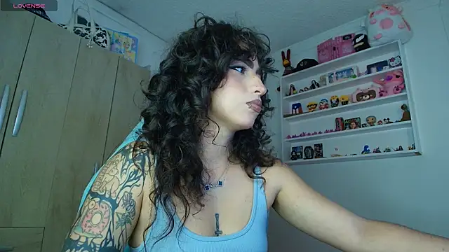 valenor  online show from January 7, 2026, 2:25 am