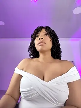 Snapshot of DannaBerry chatting on October 27, 2025, 3:38 pm DannaBerry online show from October 27, 2025, 3:38 pm