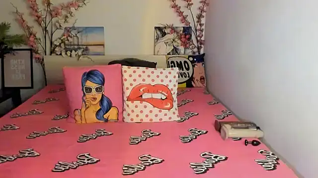 Snapshot of Stripchatlady chatting on February 6, 2025, 2:11 am Stripchatlady online show from February 6, 2025, 2:11 am