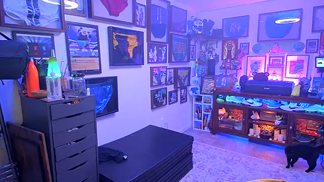 Snapshot of Briefs_bud chatting on January 21, 2025, 1:18 am Briefs bud online show from January 21, 2025, 1:18 am