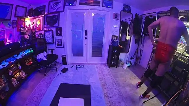 Snapshot of Briefs_bud chatting on February 9, 2025, 7:27 am Briefs bud online show from February 9, 2025, 7:27 am