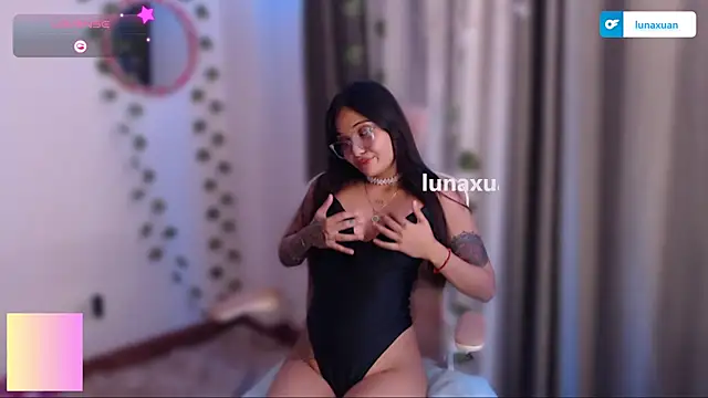 LunaXuan online show from March 22, 2025, 10:48 pm